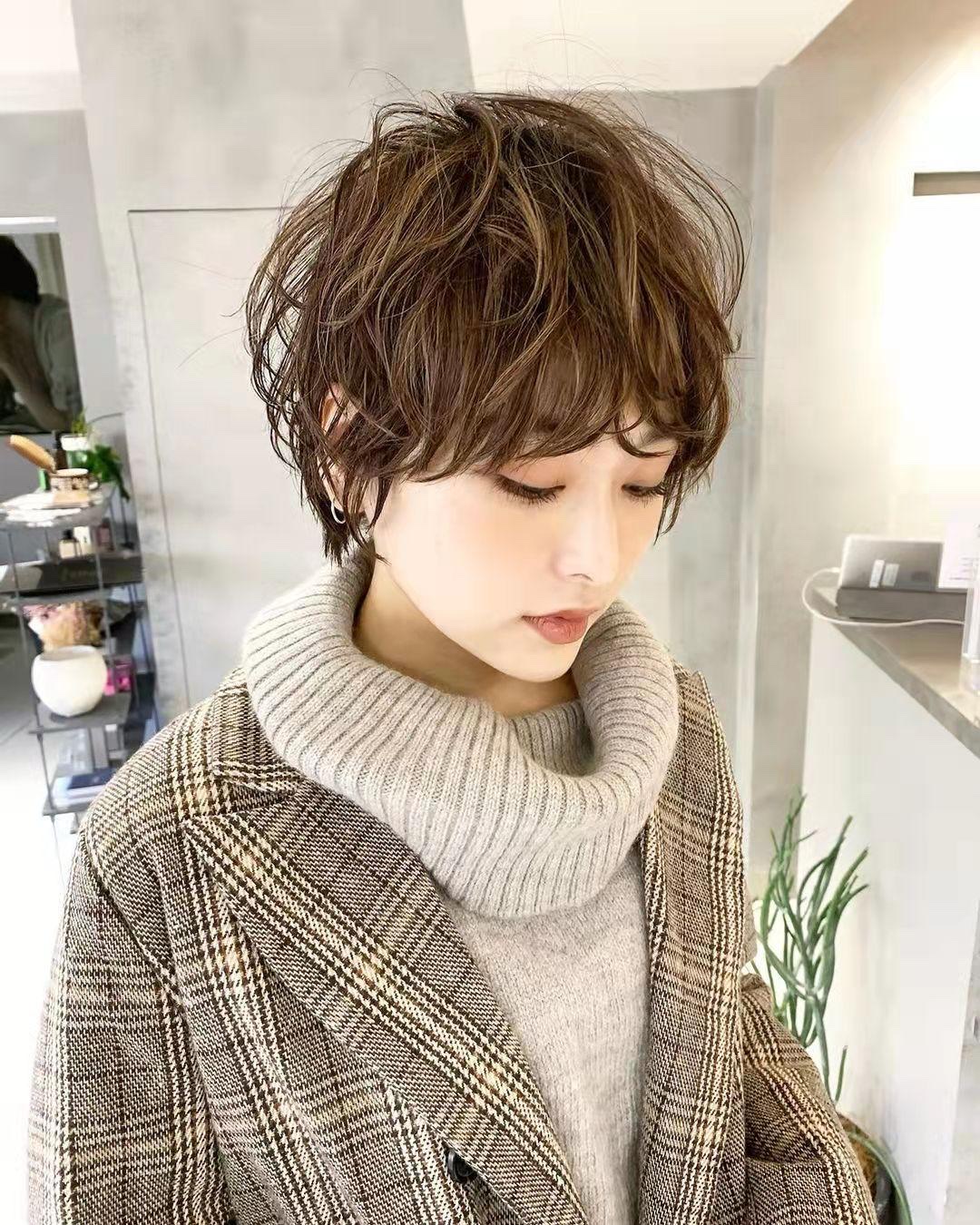 发量少又细软的女生适合什么发型(这三种发型推荐)