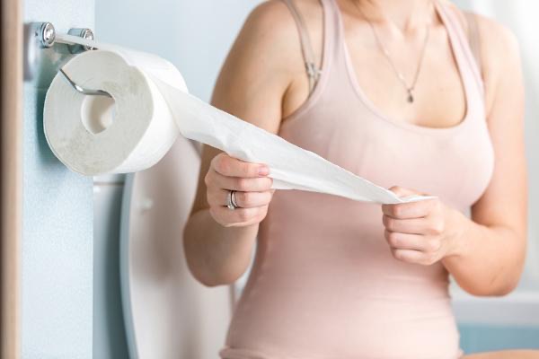 便后女人該不該用紙巾擦？真相是⋯⋯