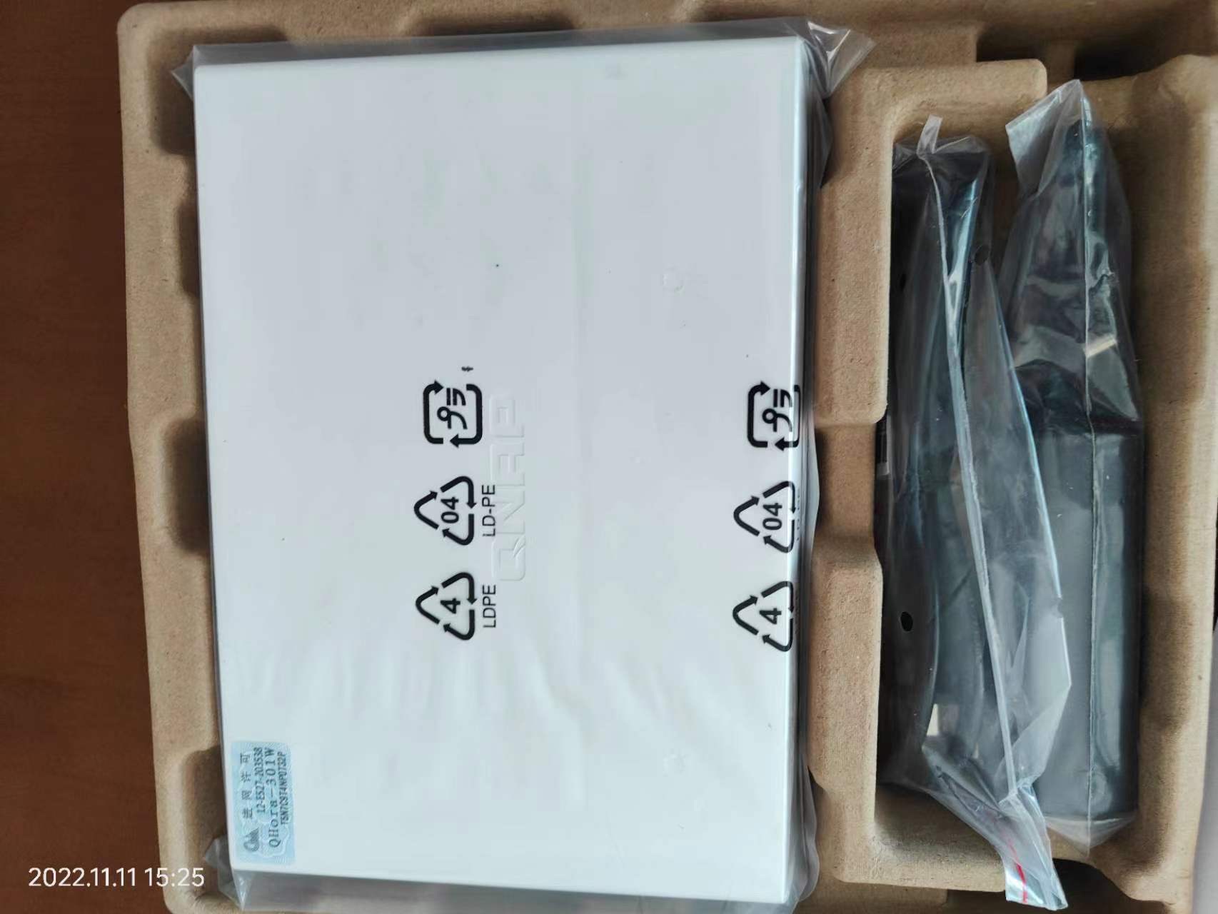 QNAP 301w开箱 QNAP 301w开箱